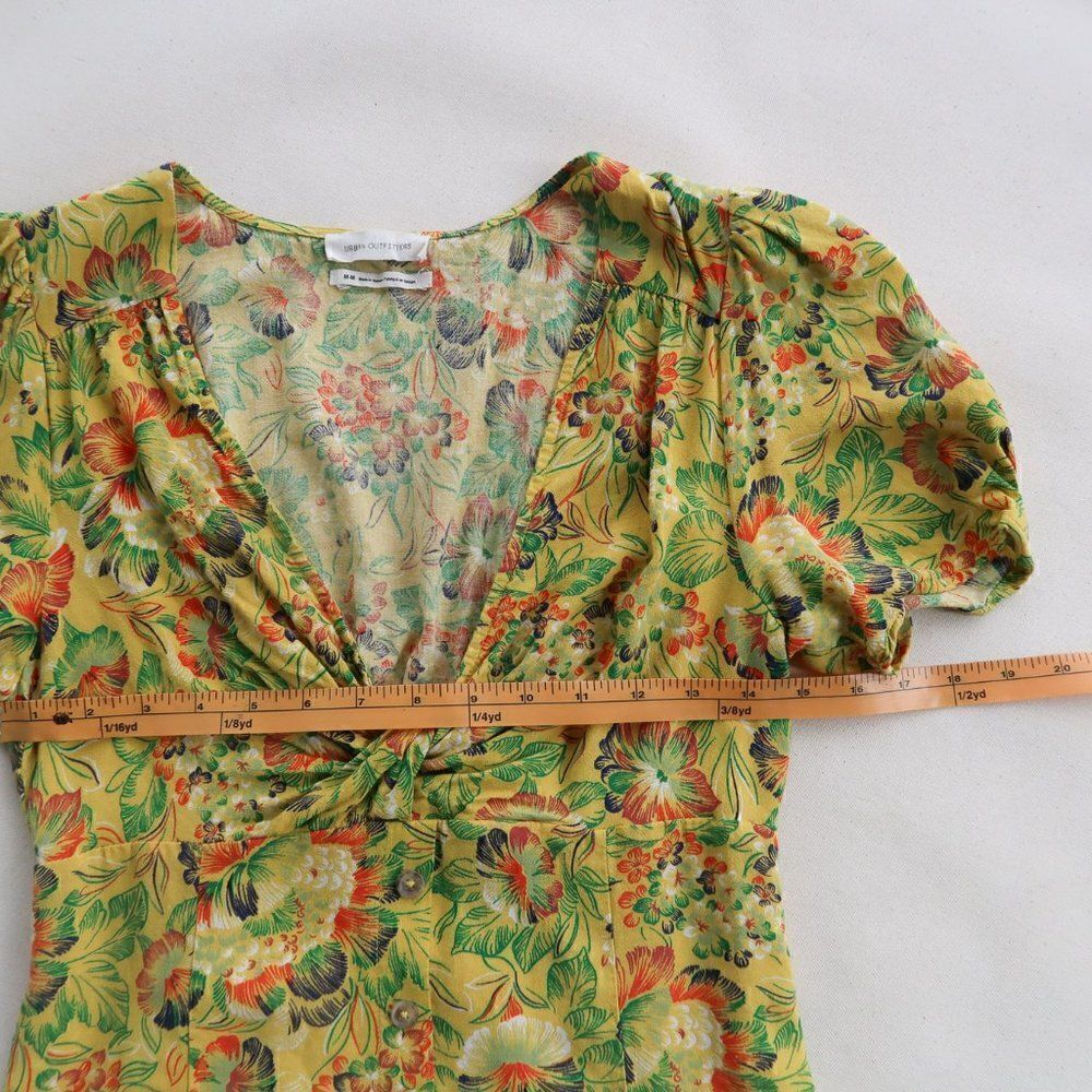 Urban Outfiters Women's Floral Dress - Picture 8 of 8